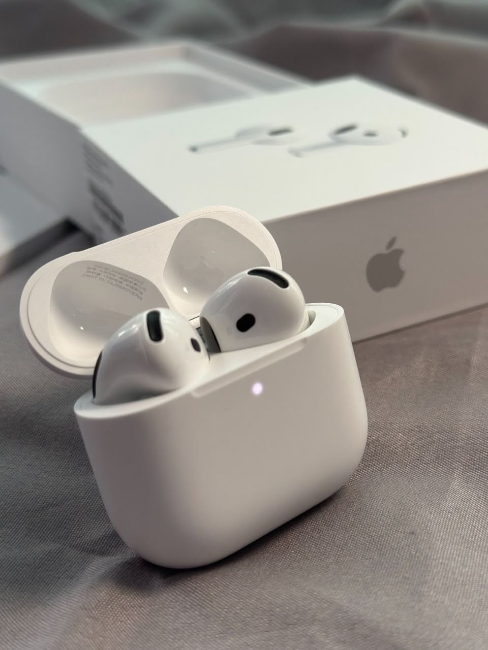 AirPods Series 4